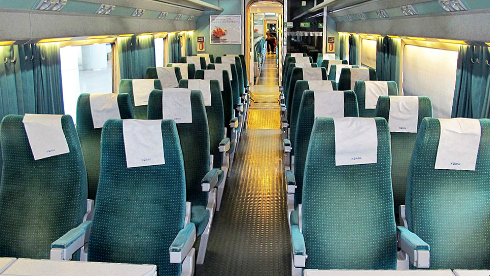 Korean High Speed Train KTX Economy Class (img 2)