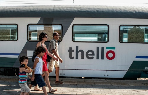 Thello-Train-05.jpg