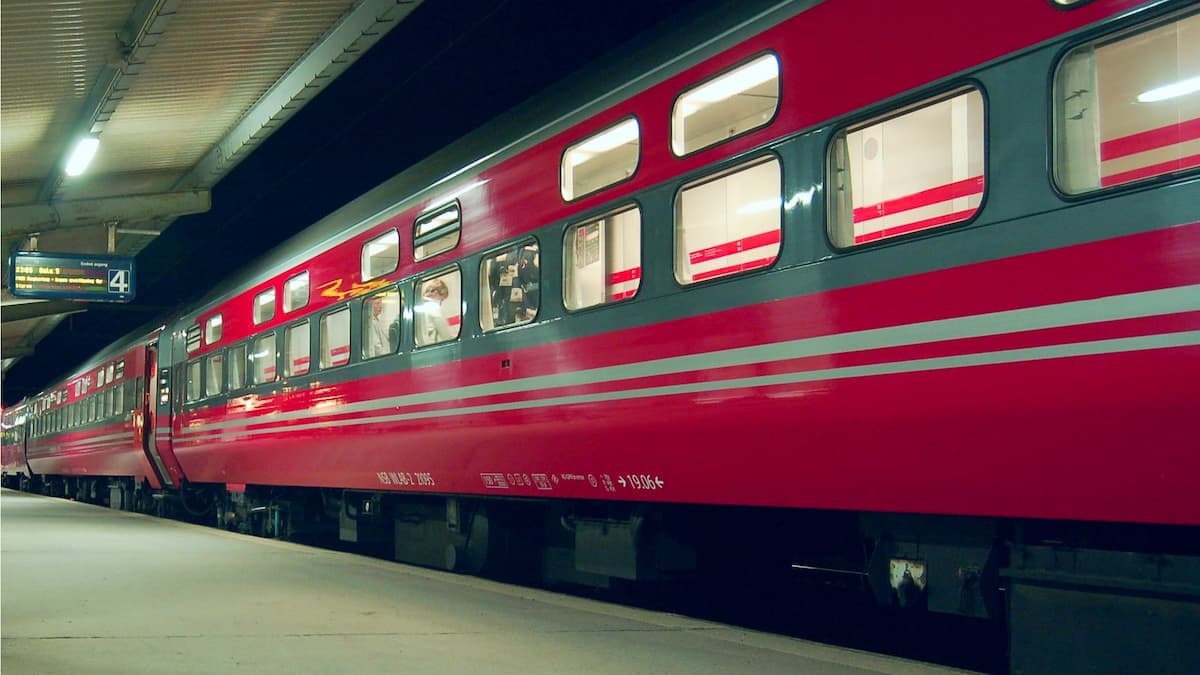 NSB Night train outside