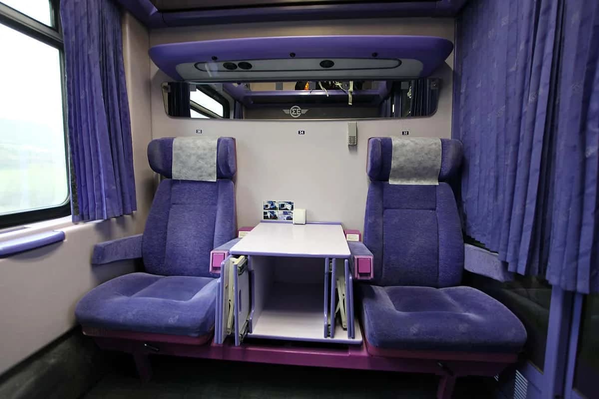 train-greece-first-class-ose.webp