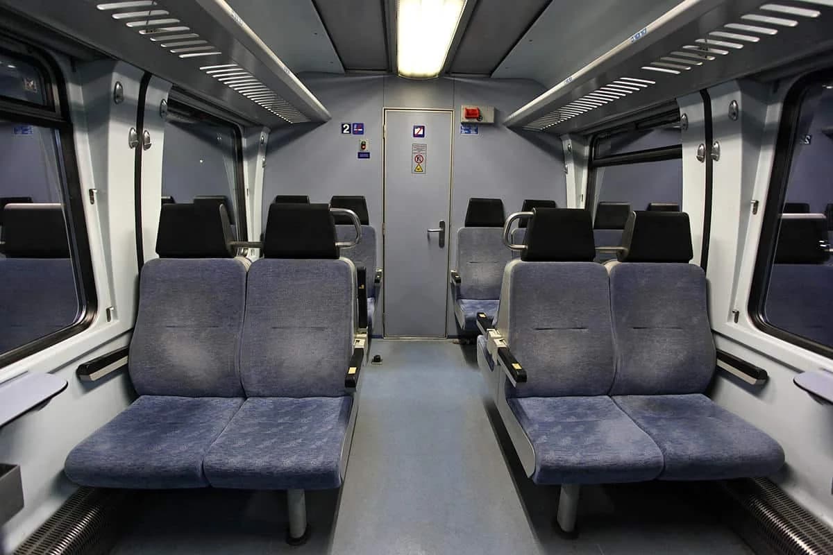 train-greece-second-class-to-kalambaka.webp