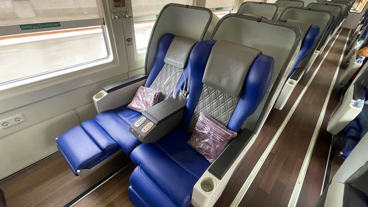 kai 1st Class (Eksekutif Luxury) sec2