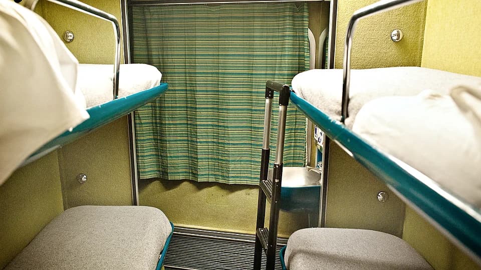 Trenhotel 2nd Class Turista (img 2).webp