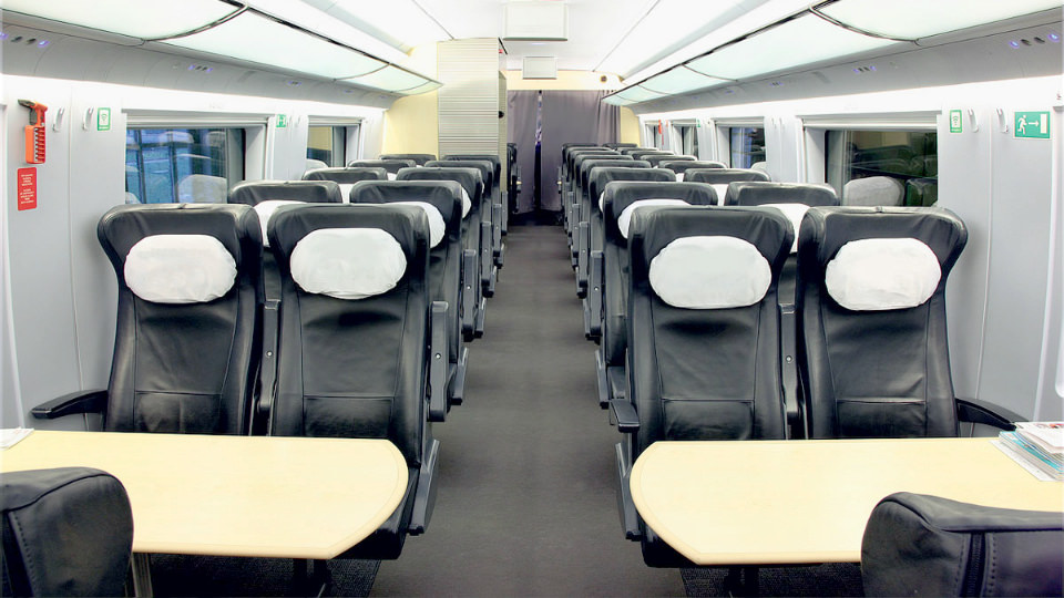 Business class seats on high-speed Sapsan